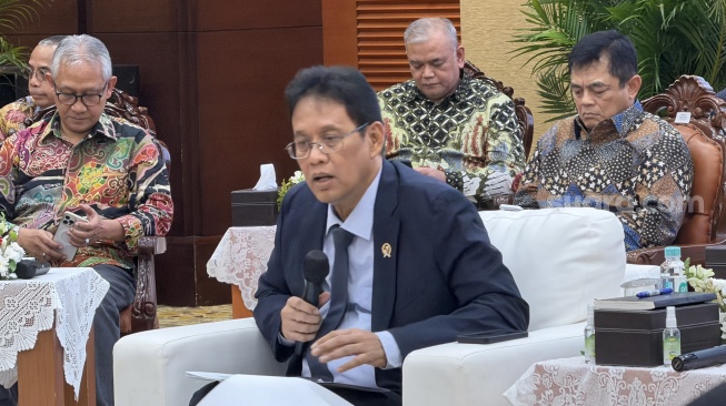 Terendah dalam 6 Tahun, Purbaya Akui Surplus Neraca Perdagangan Susut Imbas Impor BBM