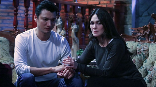 Film Sabrina yang dibintangi Christian Sugiono dan Luna Maya akan tayang pada Jumat (5/6/2026) malam ini pukul 22.30 WIB di ANTV. [Hitsmaker Studio]