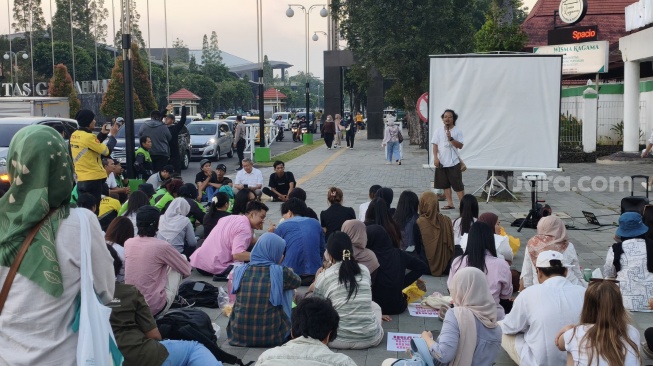 'Nyerah Jadi WNI tapi Sayang sama RI', Aksi Ibu di Yogya Soroti Ekonomi hingga Korupsi