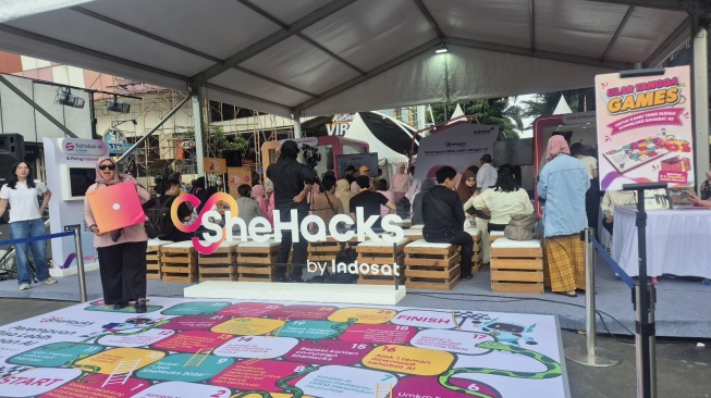 Indosat kembali meluncurkan SheHacks 2026 di Jakarta, Jumat (5/6/2026). [Suara.com/Dythia] 