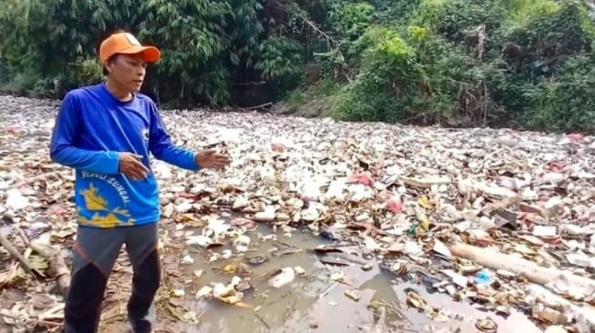 15 Ton Sampah Diangkat di Sungai Cibanten, Kota Serang Waspada Ancaman Banjir