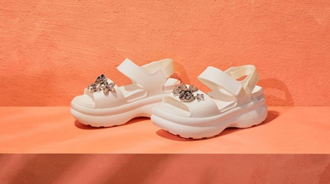 Crocs. (crocs.co.id)