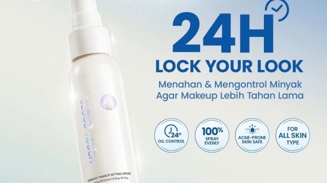 YOU Cloud Touch Dreamy Makeup Setting Spray (Shopee)
