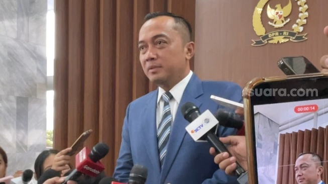 Utusan Khusus Raffi Ahmad Disebut di Sidang Bea Cukai, Mensesneg Pilih Bahas Ekonomi
