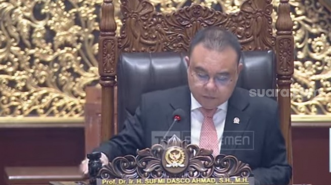 Tok! DPR Resmi Sahkan Revisi UU Polri Jadi Undang-Undang dalam Rapat Paripurna