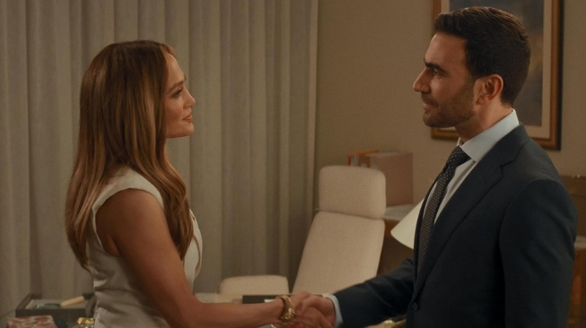 Sinopsis Office Romance [IMDb]