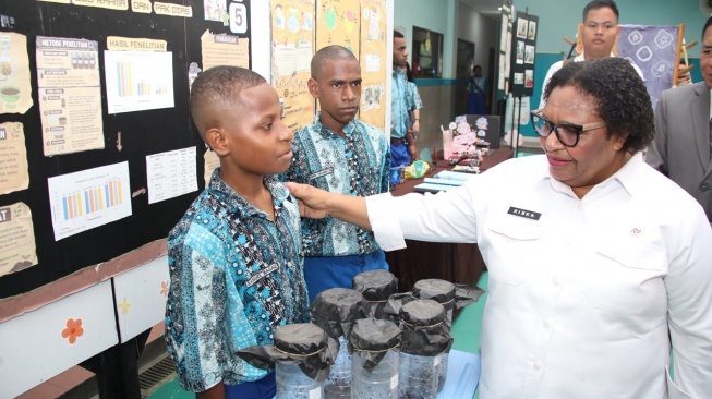 Wamendagri Ribka Haluk: Pendidikan Kunci Tingkatkan Kualitas SDM Menuju Indonesia Emas 2045