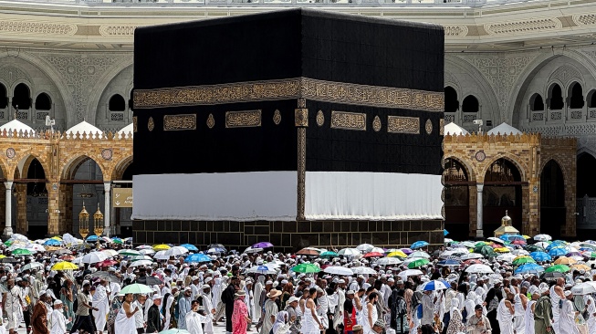 Jamaah haji dari berbagai negara melaksanakan Tawaf Wada mengelilingi Kabah, Masjidil Haram, Makkah, Arab Saudi, Selasa (9/6/2026). [ANTARA FOTO/Citro Atmoko/sgd/nym]