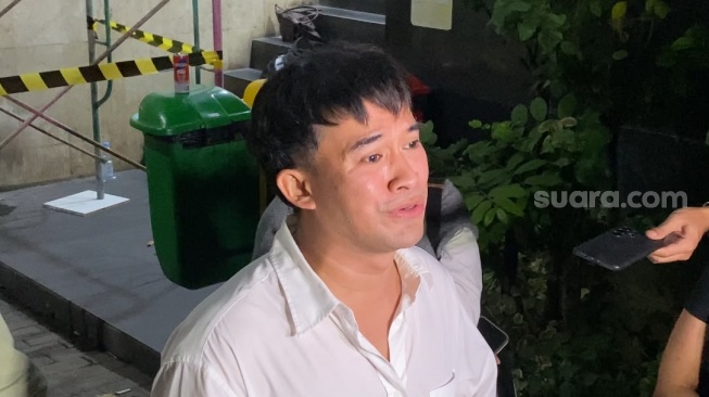 Terseret Kasus Penipuan Hanania Travel, Anwar BAB Kembalikan Uang ke Polisi
