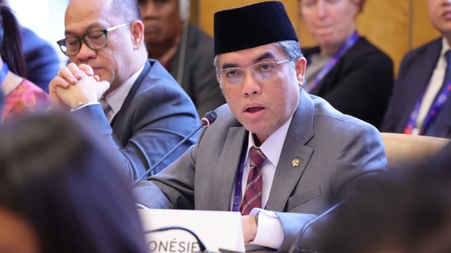 Menaker Yassierli berbicara di forum negara-negara ASPAG dalam Konferensi Perburuhan Internasional atau International Labour Conference (ILC) ke-114 di Jenewa, Swiss. (Dok: Kemnaker)