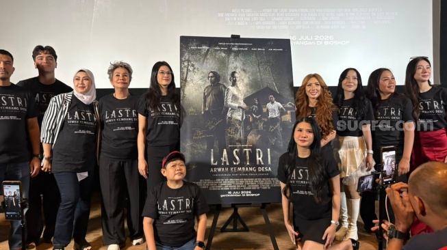 Lastri: Arwah Kembang Desa yang dibintangi Hana Saraswati dan Gary Iskak, akan tayang di bioskop pada 16 Juli 2026. [Tiara Rosana/Suara.com]
