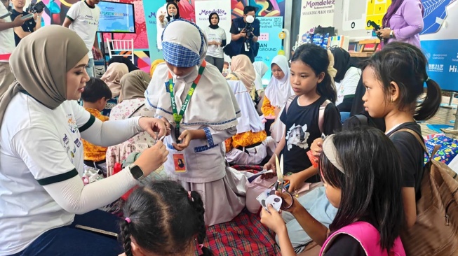 Ajak Anak Jadi Generasi Bijak Plastik Sejak Dini, Mulai dari Kebiasaan Pilah Sampah