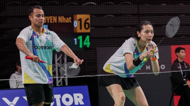 Pasangan ganda campuran Indonesia, Rehan Naufal Kusharjanto dan Gloria Emanuelle Widjaja, sukses mengamankan tiket perempat final Australian Open 2026 berkat ketenangan mental luar biasa di poin-poin kritis. [Dok. PBSI]