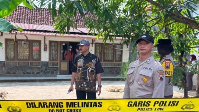 Polisi tengah menyelidiki kasus penemuan dua mayat perempuan di sebuah rumah di Desa Patikraja, Kabupaten Banyumas, Jawa Tengah. [Antara]