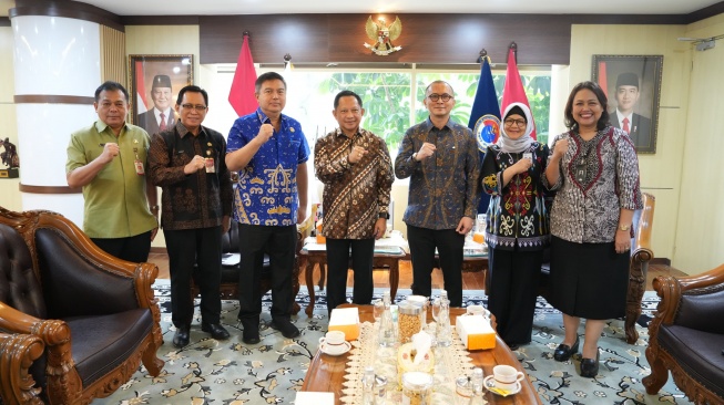 Imbau Daerah Gelar Nobar Piala Dunia 2026, Mendagri Optimistis Bakal Gerakkan Perekonomian