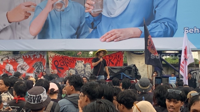 Ribuan massa Aliansi Rakyat Memanggil memenuhi kawasan Pertigaan Gejayan, Sabtu (13/6/2026). (Suarajogja.id/Putu Ayu Palupi)
