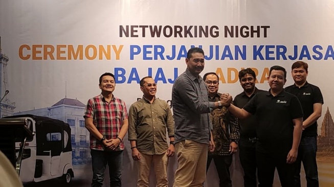 Sinergi Bajaj Adira Finance: Dorong Ekonomi Lokal dan Perluas Kepemilikan Kendaraan Roda Tiga