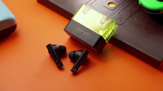 TWS under Rp500 ribu terbaik pilihan David GadgetIn. (YouTube/GadgetIn)