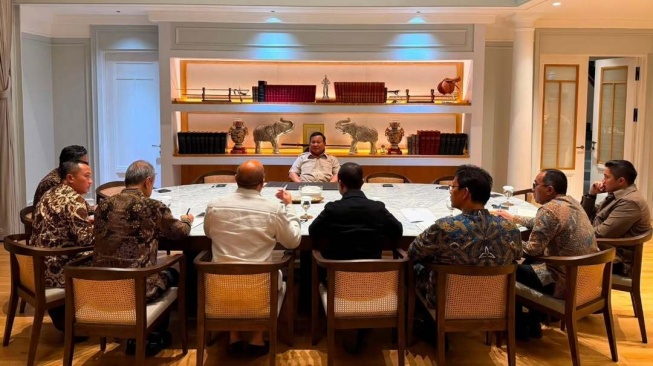 Di Tengah Gelombang Kritik, Prabowo Sebut Investasi Asing ke Indonesia Terus Mengalir