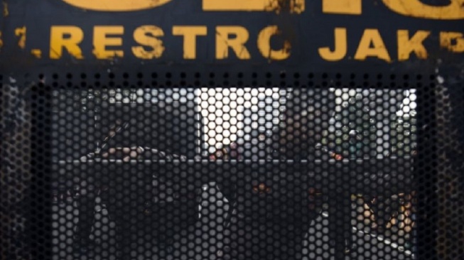 Sikat Pendemo Berbenda Bahaya! Kapolda Metro: Personel Jangan Gerak Sendiri dan Dilarang Bawa Senpi