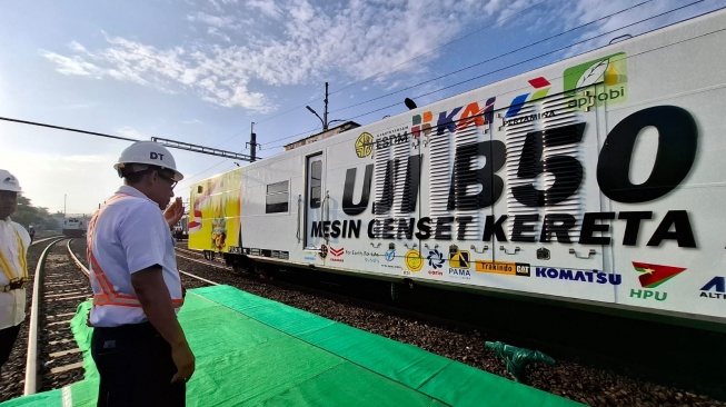 PT Kereta Api Indonesia (Persero) terus memperkuat roadmap keberlanjutan energi melalui pemanfaatan biodiesel secara bertahap pada operasional kereta api. [ho]