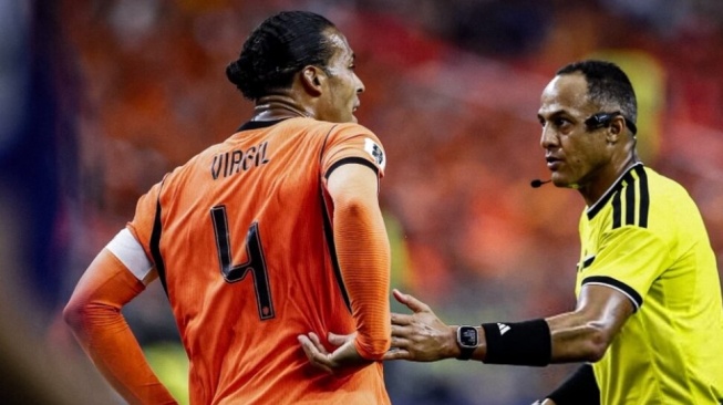 Belanda Gagal Kalahkan Jepang, Virgil van Dijk Diibaratkan Pesawat Boeing Susah Gerak