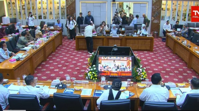 Ada Apa? Rapat Perdana Anggaran BGN di DPR Mendadak Digelar Tertutup