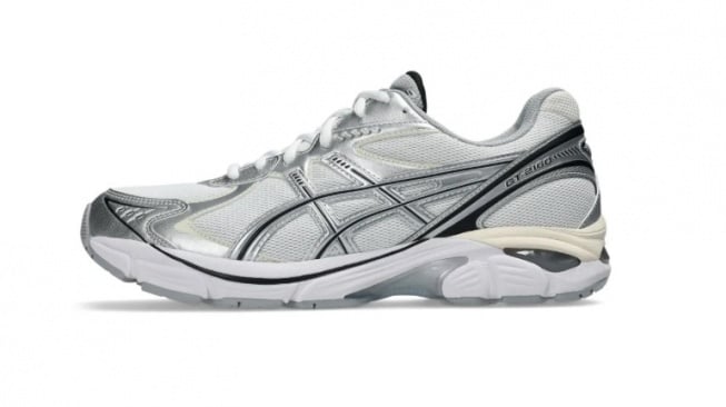 4 Sepatu Asics Paling Nyaman untuk Jalan Jauh Menurut Pengguna, Kaki Bebas Pegal