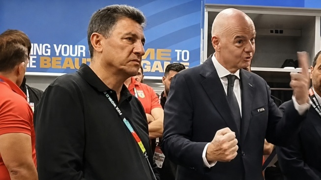FIFA Paksa Iran Tinggalkan AS! Pencitraan Infantino, Masuk Ruang Ganti Ucap Kata Ini