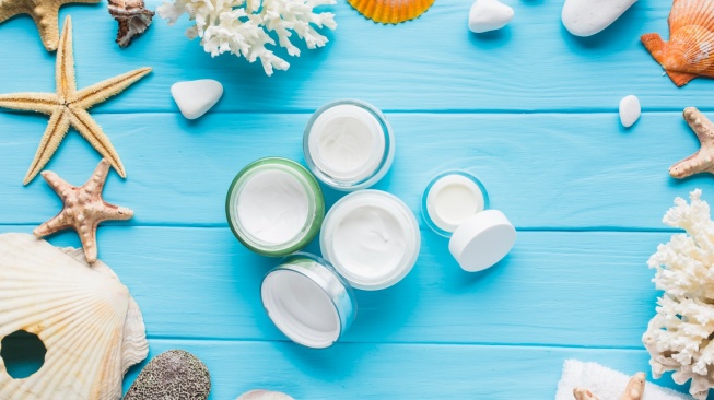 ilustrasi sunscreen (magnific/freepik)