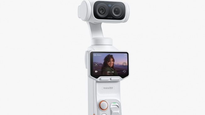 Insta360 Luna Ultra. [Insta360] 