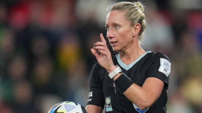 Profil Tori Penso Wasit Wanita Pertama Piala Dunia 2026, Pimpin Laga Ceko vs Afsel