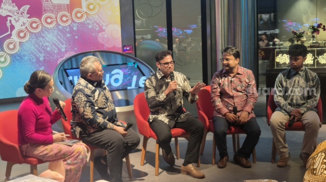 Kolaborasi Indosat, Adobe, dan Kemenkraf memperkuat ekosistem kreator digital Indonesia di Jakarta, Senin (16/6/2026). [Suara.com/Dythia]