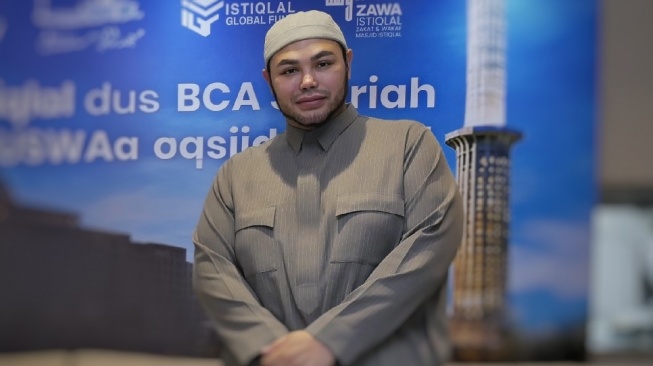 Hijrah Finansial Ivan Gunawan: Rela Tutup 11 Kartu Kredit demi Ketenangan Hati