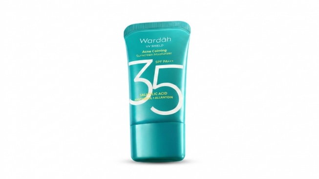Wardah UV Shield Acne Calming Sunscreen SPF 35 PA+++