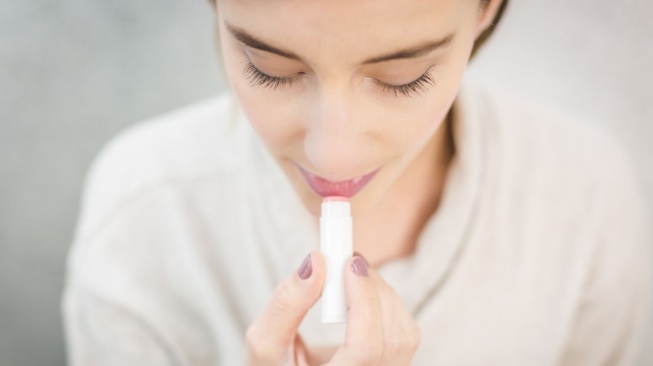 9 Lip Balm Terbaik untuk Bibir Hitam yang Sudah BPOM, Bisa Mencerahkan!