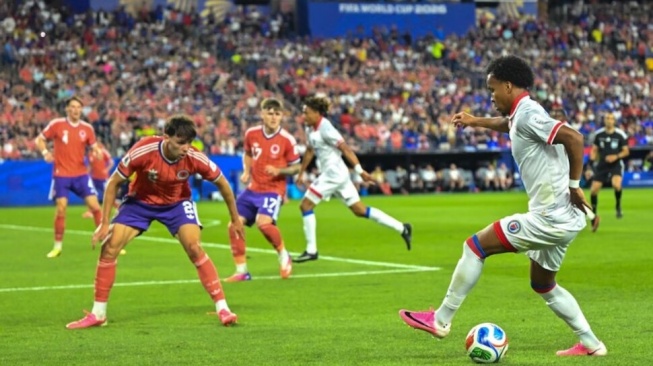 Fenomena Sepatu Pink di Piala Dunia 2026: Kebetulan atau Strategi Marketing?