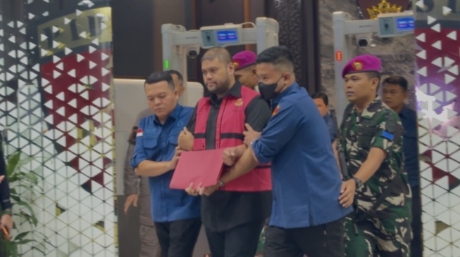Glory Harimas Sihombing ditetapkan jadi tersangka korupsi MBG.