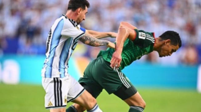 Kontroversi dialamatkan kepada bintang Argentina, Lionel Messi usai cetak hattrick di laga pertama Piala Dunia 2026. [Istimewa]