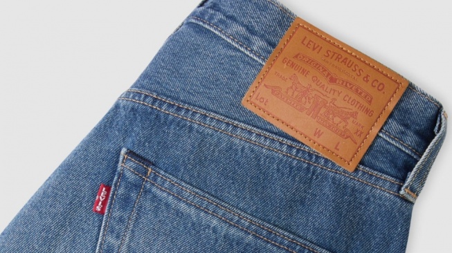 Celana jeans Levi's asli. (Levi's)
