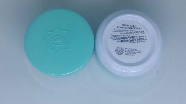 Viva Sunscreen Foundation. (Shopee/Viva Cosmetics Official Shop)