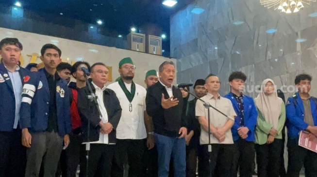 Di Hadapan Mahasiswa, DPR Ungkap Anggaran MBG Bakal Diefisiensikan Rp70 Triliun