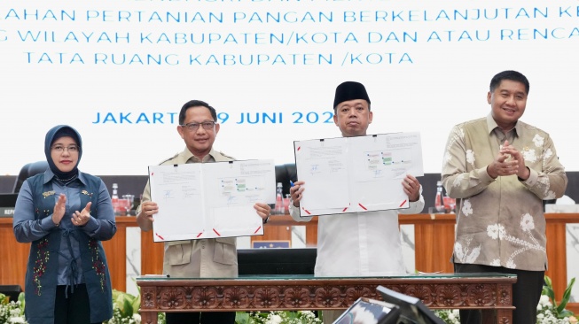 Mendagri dan Menteri ATR/BPN Terbitkan SEB untuk Perkuat Perlindungan Lahan Pertanian Pangan