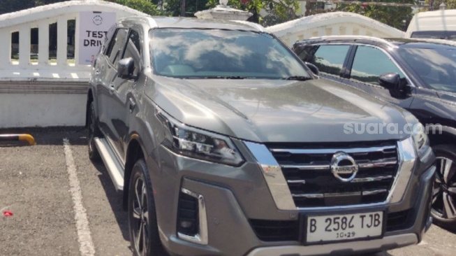 Mobil Listrik Tapi Bebas Cas di SPKLU? Buktikan Sendiri Sensasi Nissan e-POWER di Yogyakarta (Suara.com/GagahRadhitya)