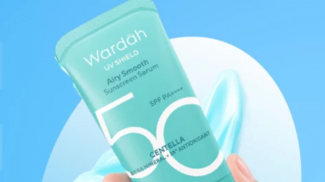 Wardah UV Shield Airy Smooth Sunscreen Serum SPF 50 PA++++. [Shopee/Wardah]