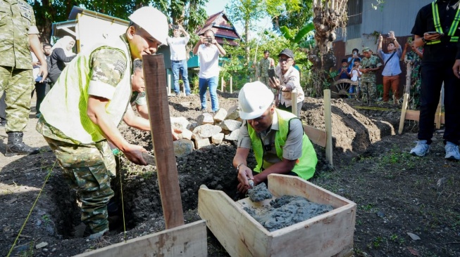 Gubernur Sulsel Groundbreaking Pembangunan Rumah Layak Huni di Takalar