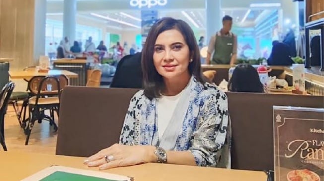 Lawan Stroke dengan Karya, Anggia Novita Debut Jadi Produser OST Film Juminten Edan