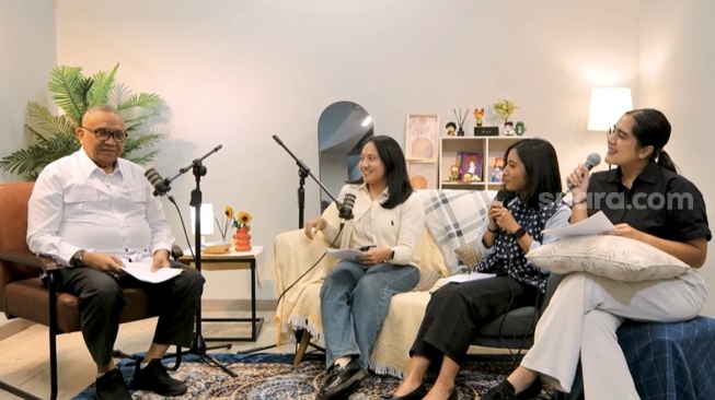 Wakil Menteri Ketenagakerjaan, Afriansyah Noor saat hadir di Podcast bersama Suara.com, dikutip pada Senin (22/6/2026) [Suara.com/Bowo dan tim]