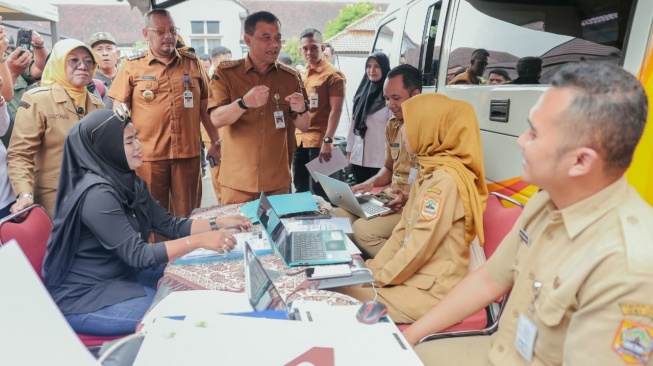 Gubernur Jateng Garansi Izin Kapal Nelayan Kecil Gratis: Ketemu Pungutan, Laporkan!
