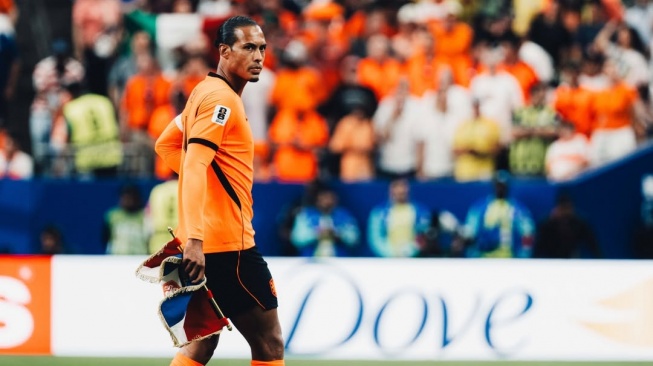 Frenkie de Jong Dihujani Kritik Usai Belanda Menang 5-1 Van Dijk Pasang Badan